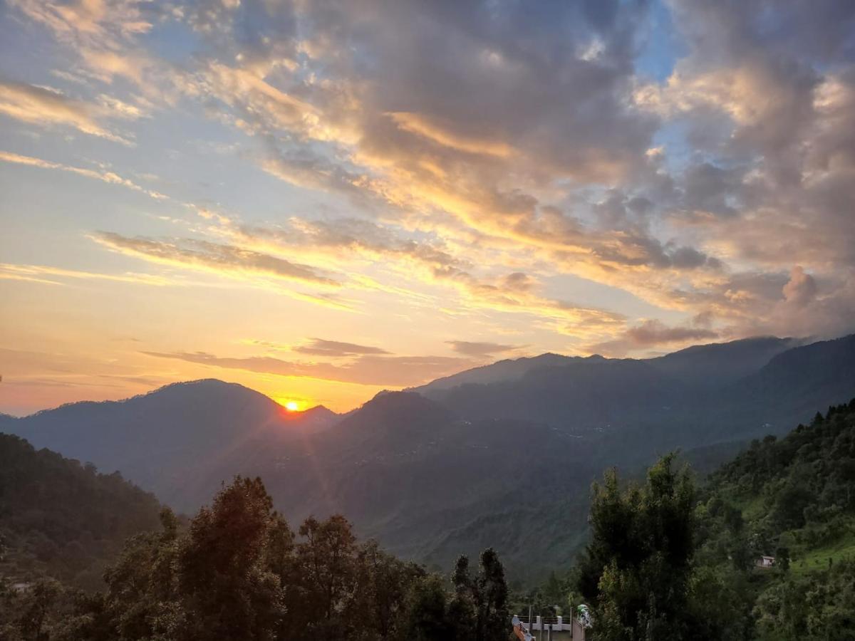 Sh Sunset Resort Nainital Bagian luar foto